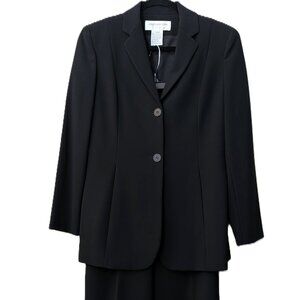 Jones New York Women's Platinum Petite Black Business Suit – Blazer & Pants Set.
